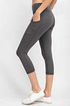 Pocket Capri Leggings